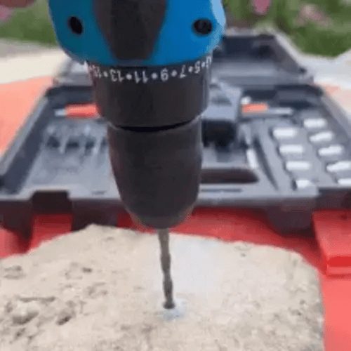 Taladro Inalámbrico Makita 48V con Luz LED Maletin con 20 accesorios, Obsequio Juego de 34 Raches ¡Incluido!